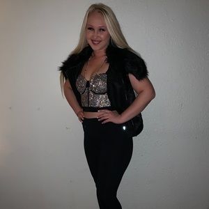 Meet your Posher, Brittney